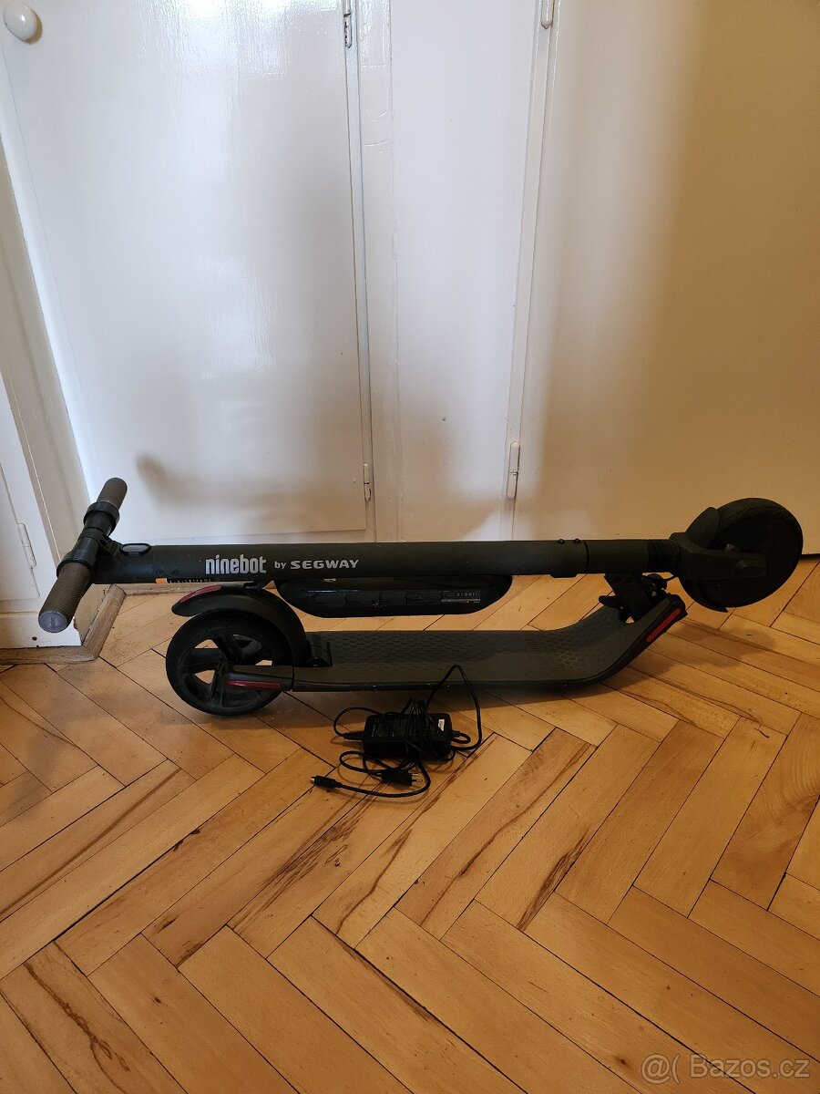 Elektrická koloběžka Nineboot - 2