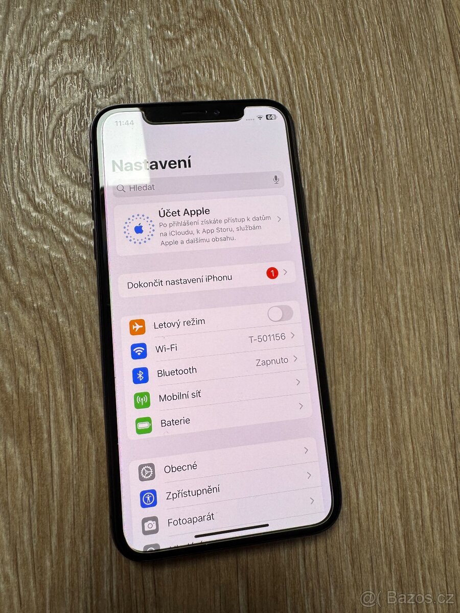 Apple iPhone Xs 64GB Černý - 2