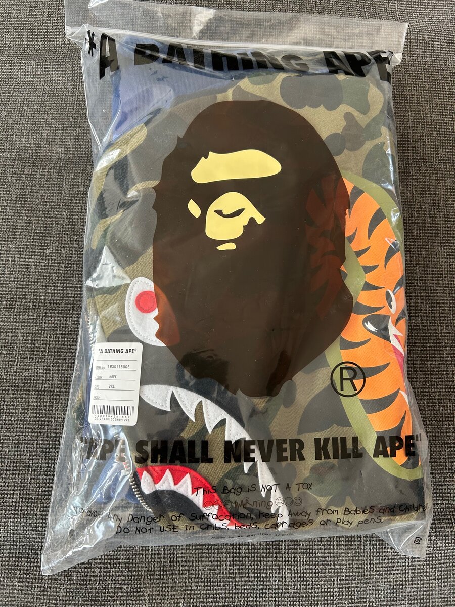 WTS BAPE Split Camo Shark Full Zip Hoodie (Navy) - 2