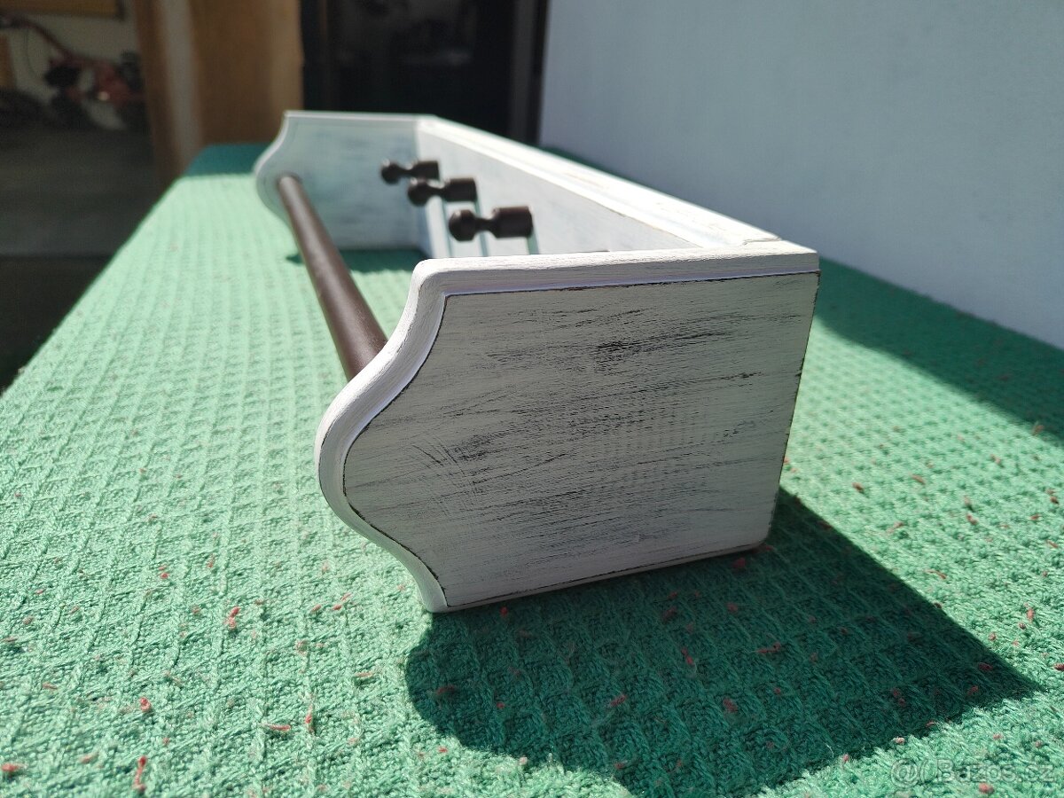 Retro vintage věšák (patina) - 2