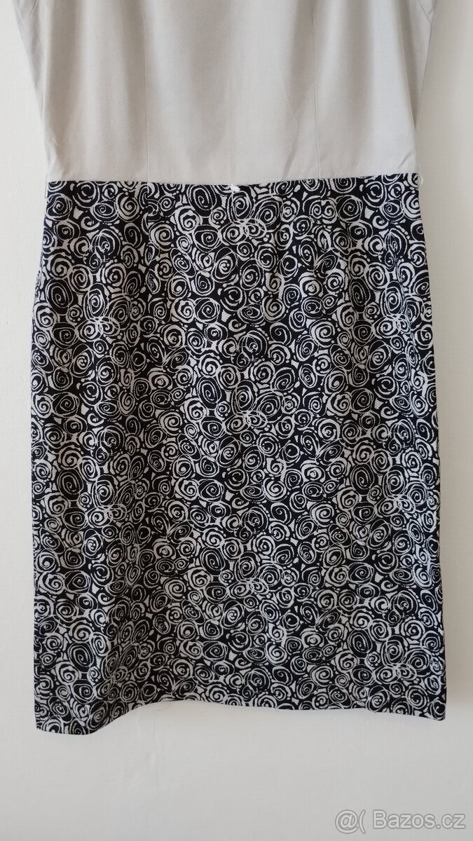 Šedo-černé pouzdrové šaty vel. 38/40 - 2