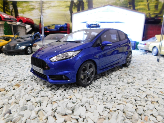 model auta Ford Fiesta ST Mk7 /Ford Puma Otto mobile 1:18 - 2