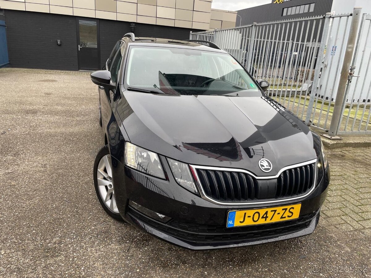 Škoda octavia 1.5 TSI Business - 2