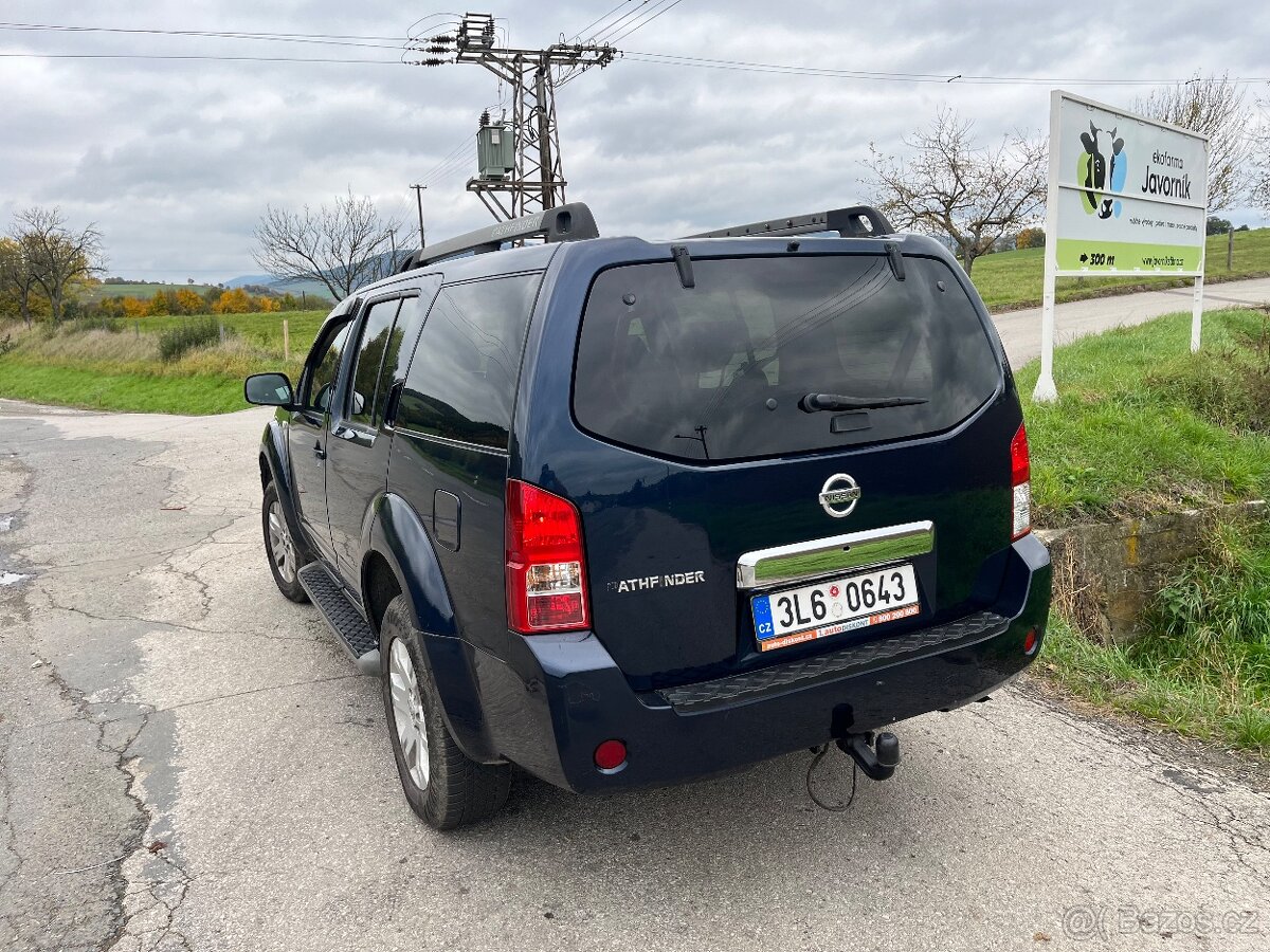 Nissan Pathfinder 2.5 128kw 4x4 7míst - 2