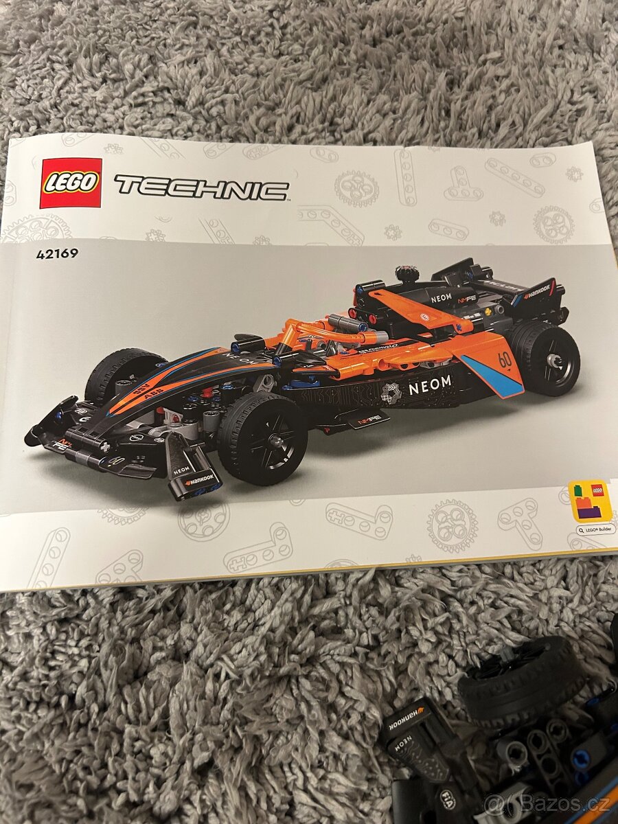 Lego NEOM McLaren Formula E Team 42169 - 2
