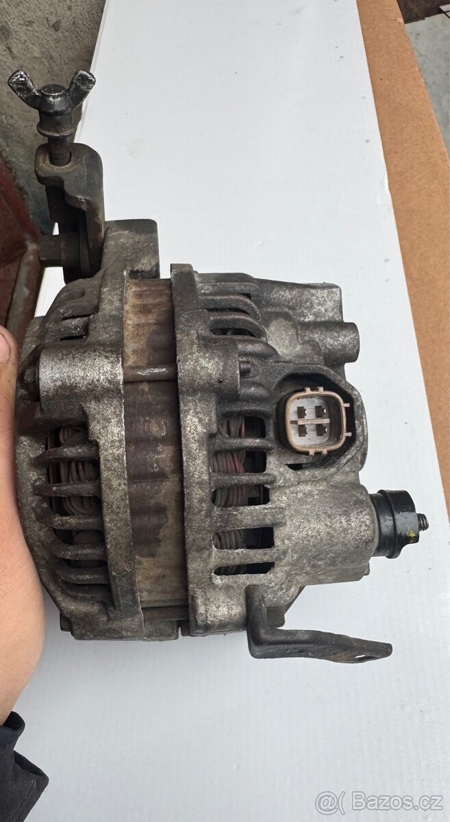 Alternátor Honda Civic 7g (ep,eu) - 2