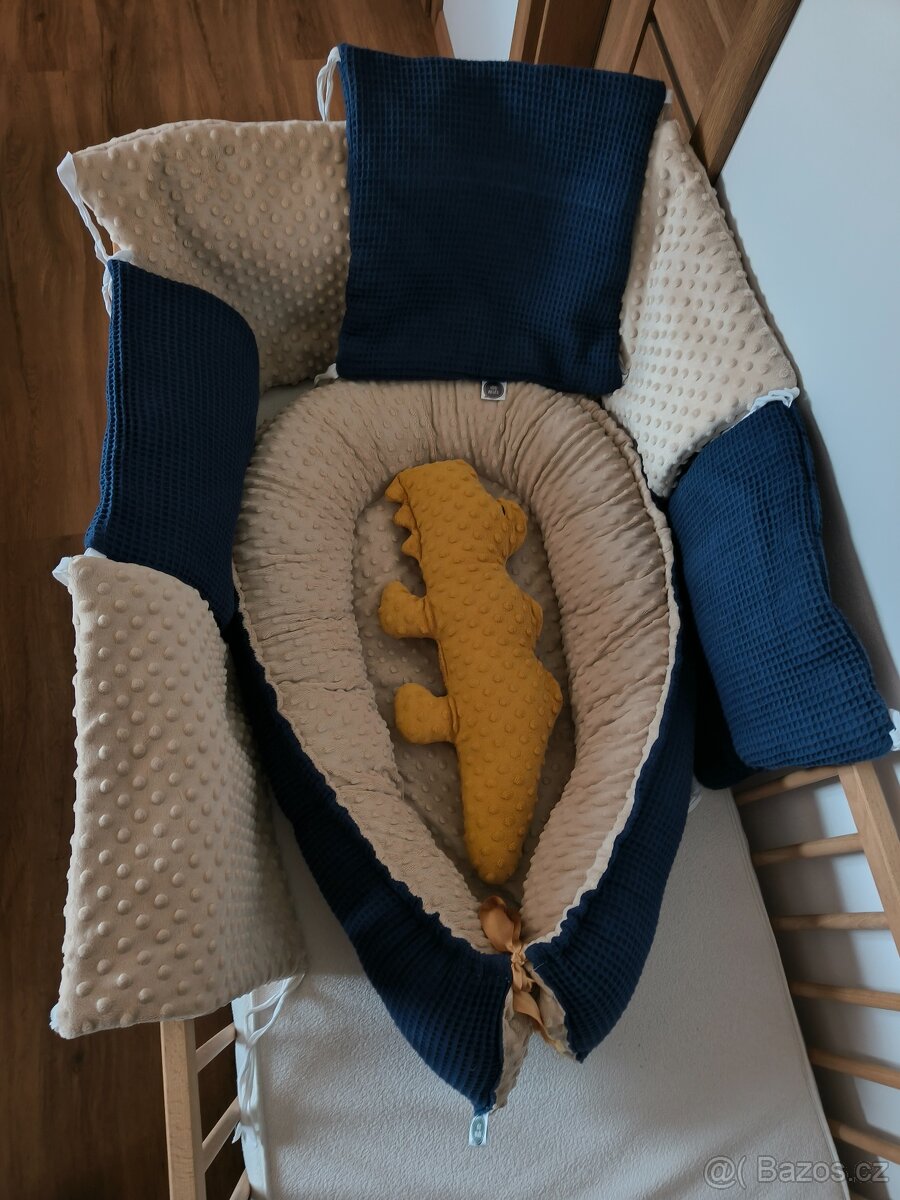 Hnízdečko pro miminko + mantinely do postýlky - 2