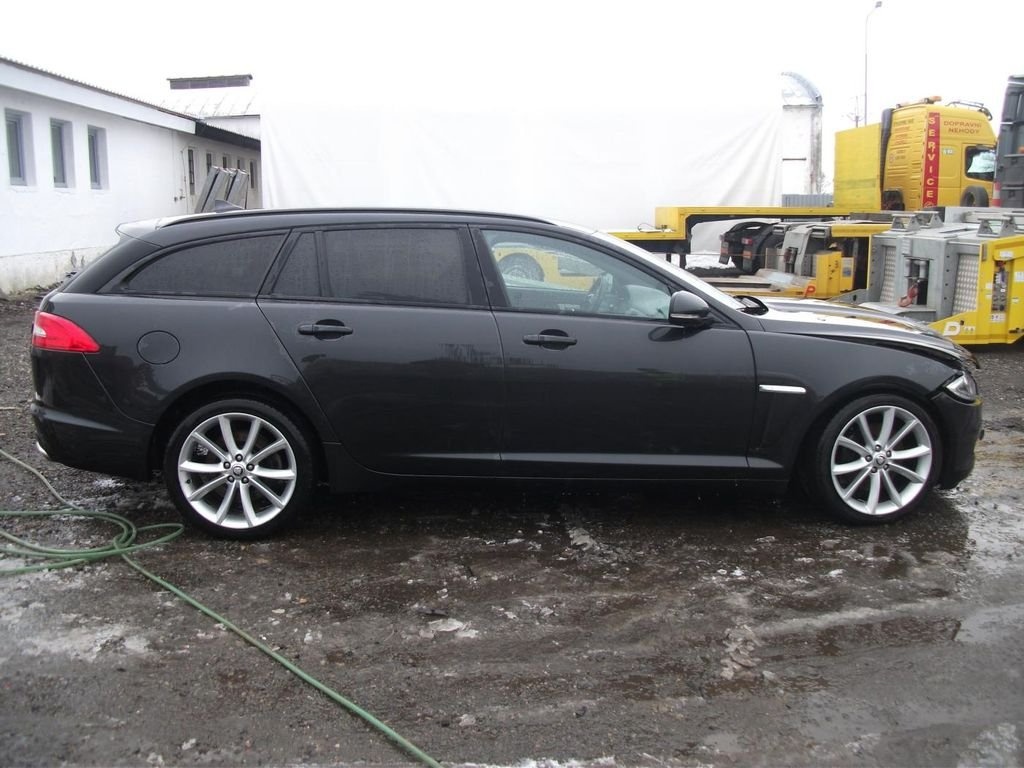 Jaguar XF 2.2D/NAVI / 2013 / 250000km - 2
