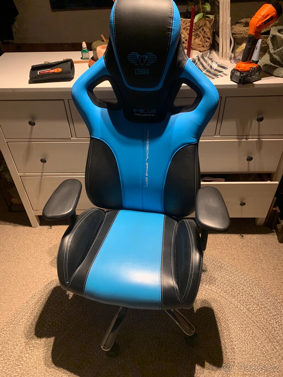 Herní židle v perfektním stavu - 2