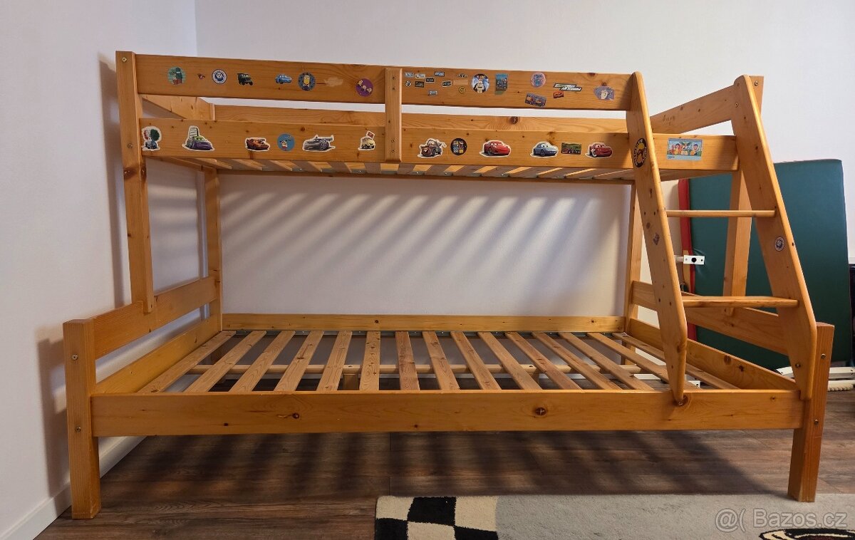 Dvoupatrová postel - 2