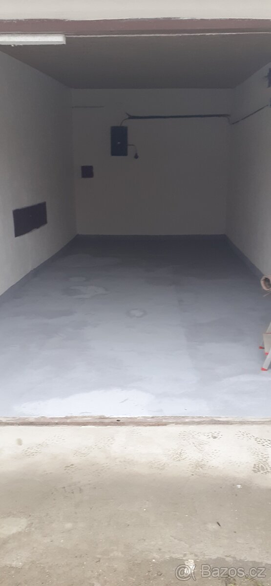 Prodám garáž 24m2 elektrika - 2