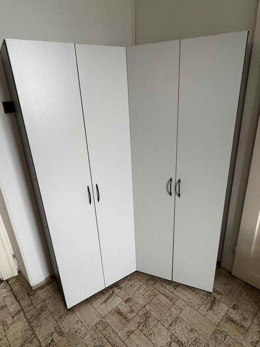 Kancelářský nábytek - set - 2