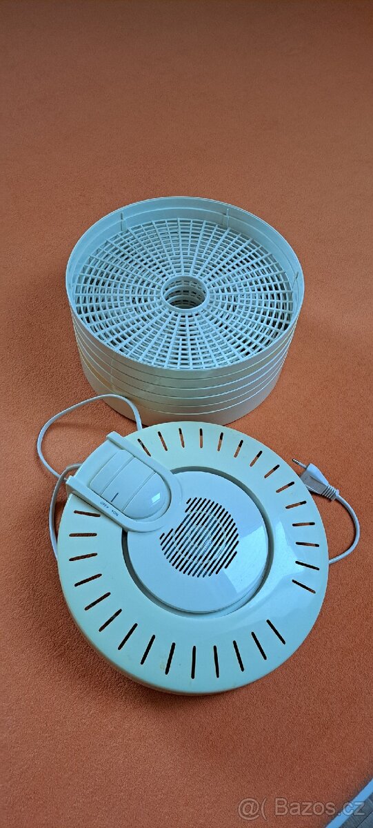 Sušička na ovoce a zeleninu. - 2