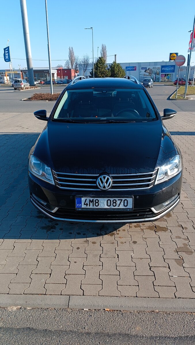 prodám VW Passat B7 variant combi 2,0 TDI bluemotion - 2