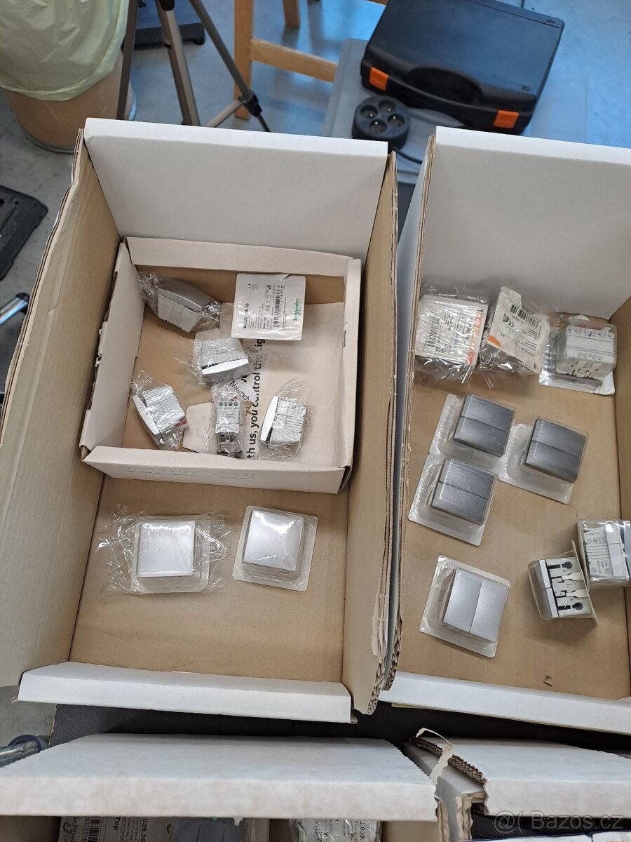 Schneider Unica TOP ALU - 2