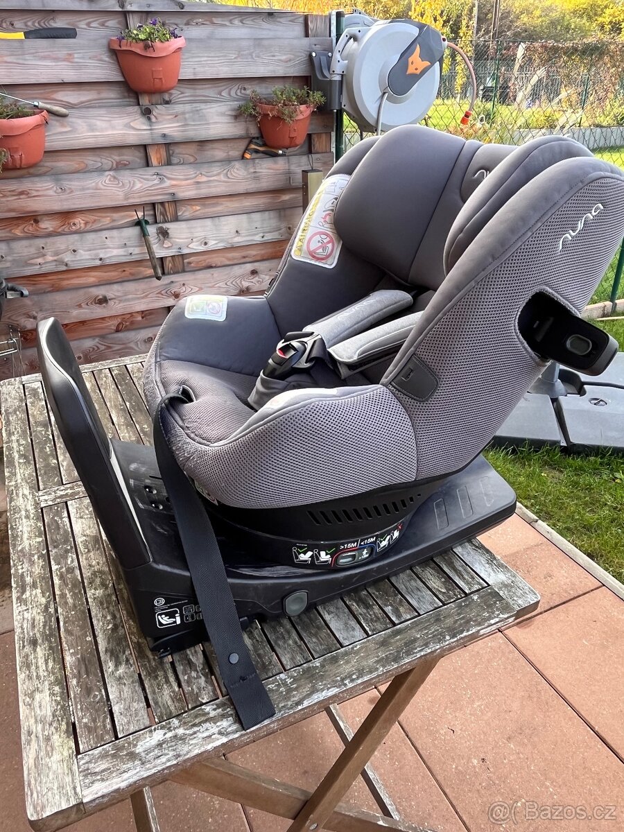 Otočná autosedačka Nuna Prym - 2
