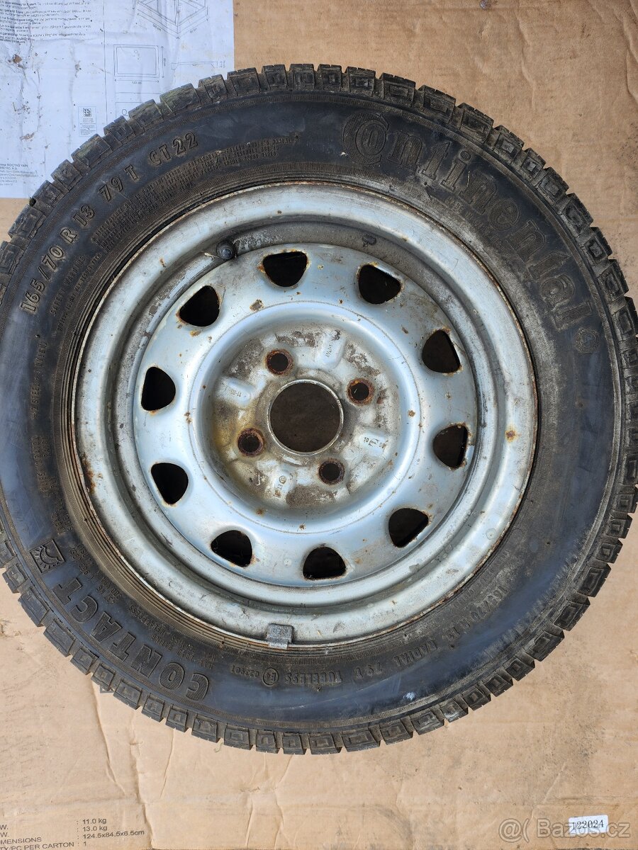 Prodám 2 kusy pneu Continental škoda Felicia - 2