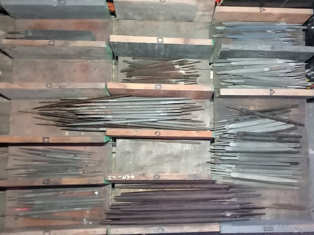 Na prodej ruční pilníky - 2