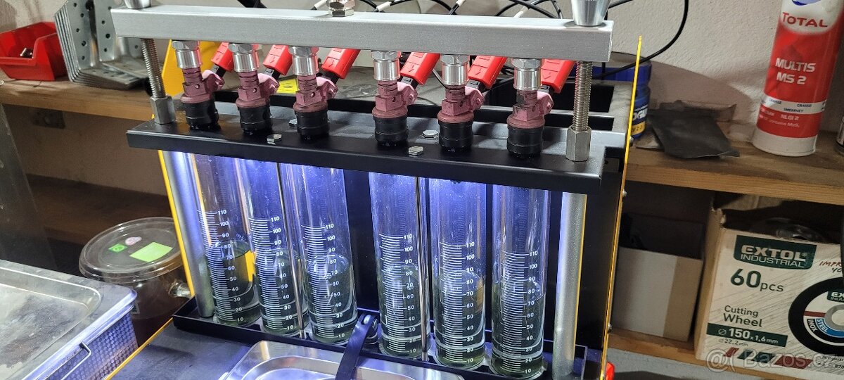 Bmw 2.8i vstřikovače - 2