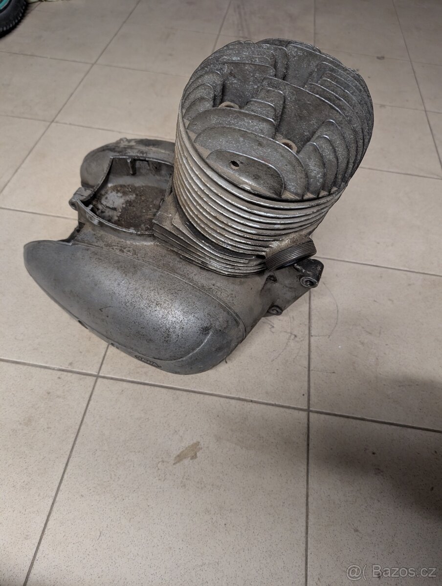 Motor JAWA 250 typ 353 - 2