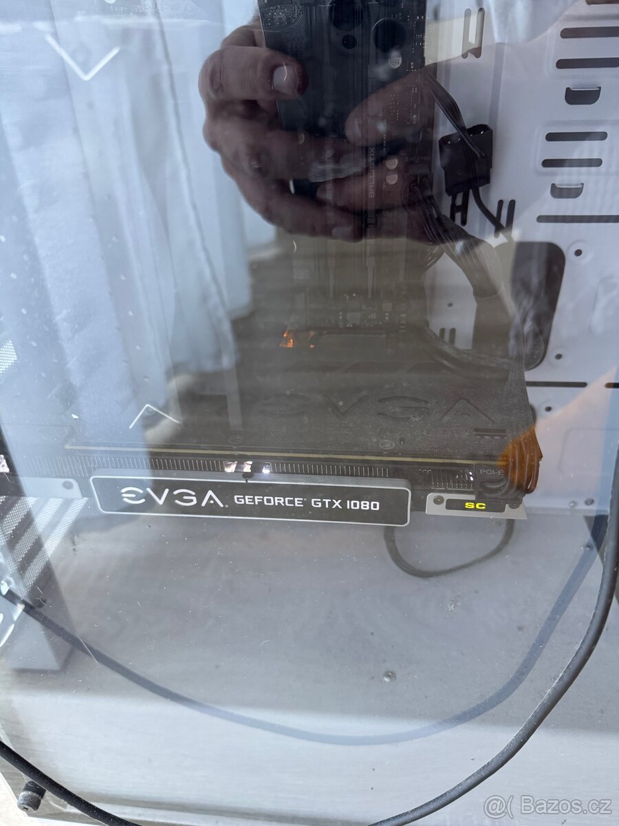 Stolní počítač - Intel core i9,32gb RAM, 512 GB SSD, 2TB - 2
