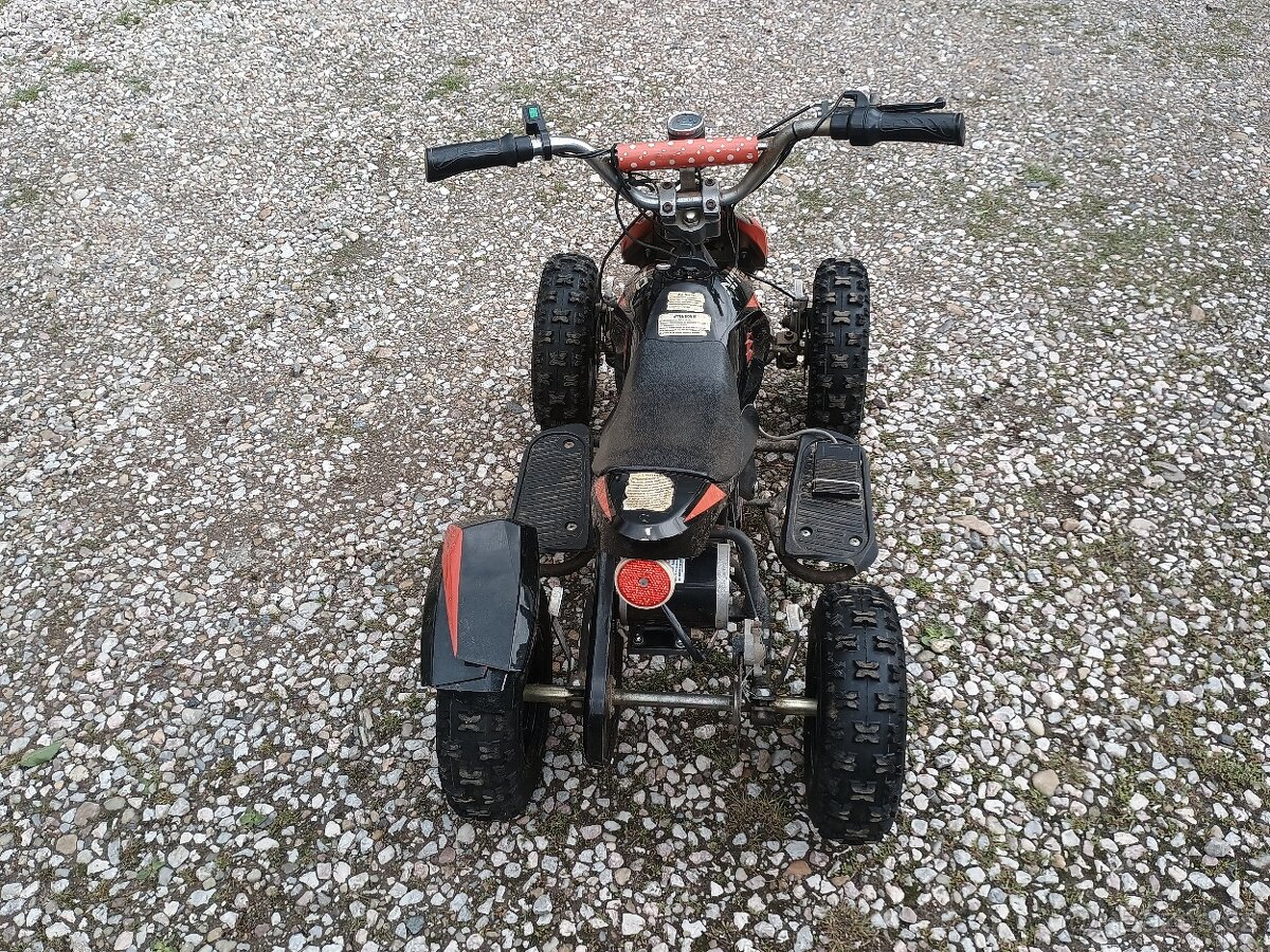 Prodám dětskou el. Čtyřkolku