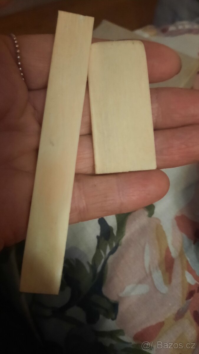 Staré povrchy kláves ze slonoviny - 2