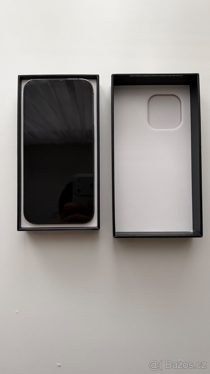 iPhone 13 Pro 128 GB perfektní stav - 2