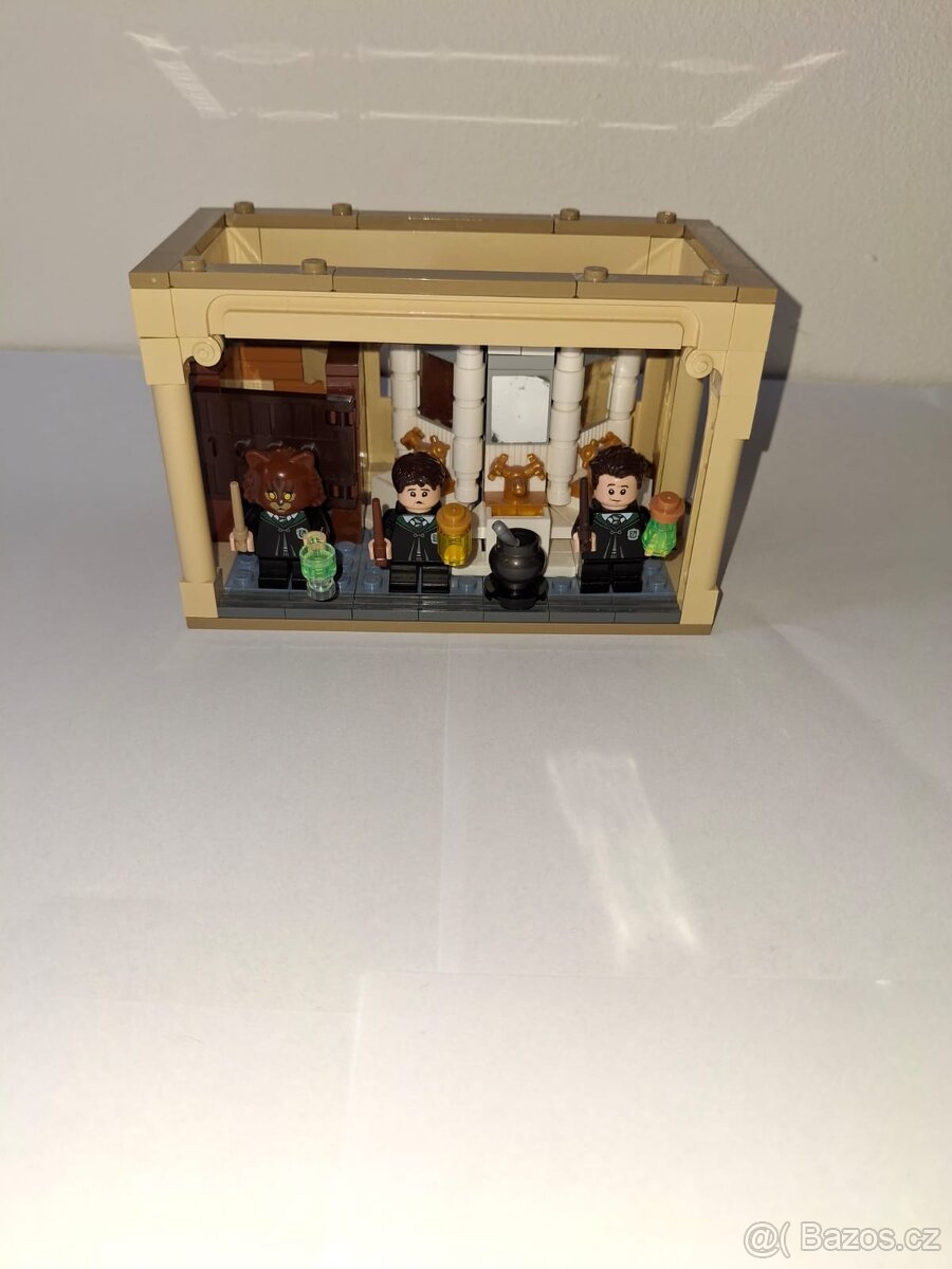 LEGO Harry Potter 76386 Bradavice: omyl s Mnoholičným lektva - 2
