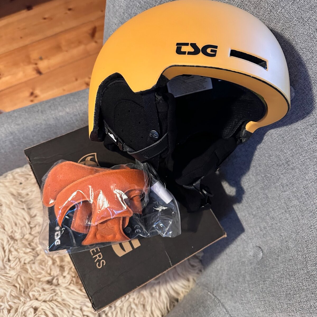 Snowboardová / Lyžařská Helma TSG VERTICE S-M Nová - 2