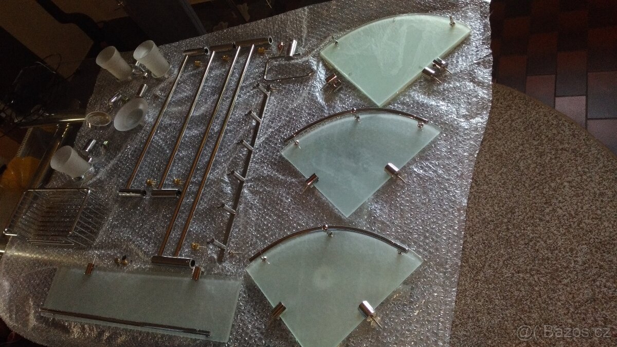 Koupelnové doplňky - 2