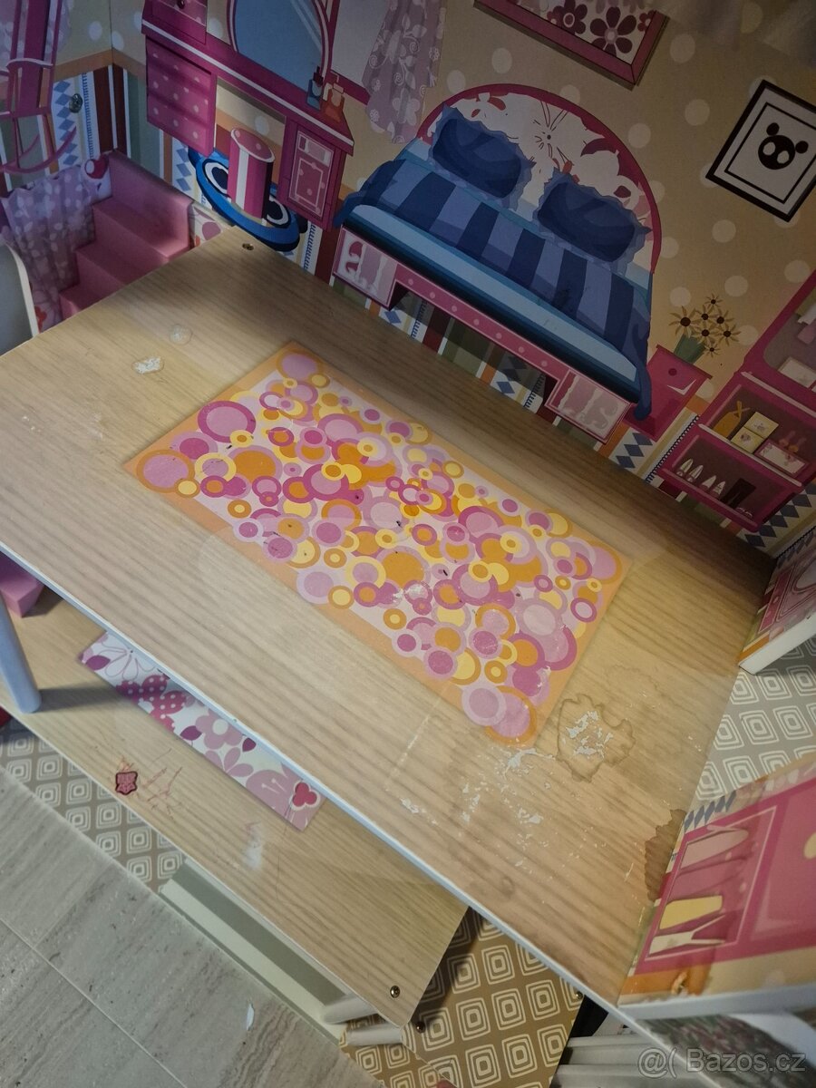 Dřevěný domeček pro panenky - 2