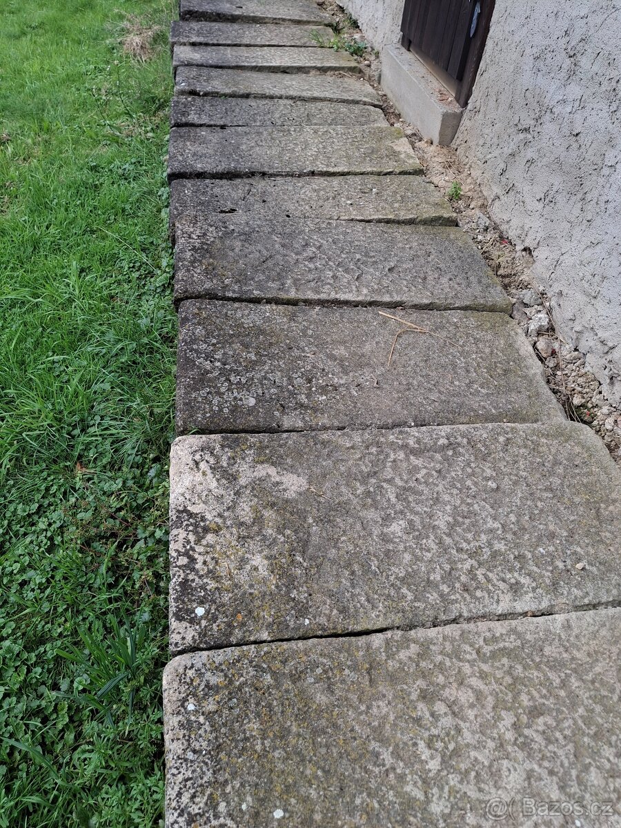 Kamenná dlažba, zápraží - 2