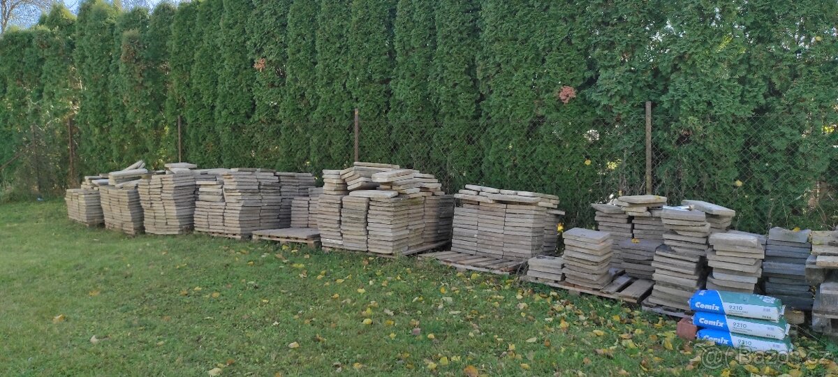 Stará dlažba 30x30x4 - 2