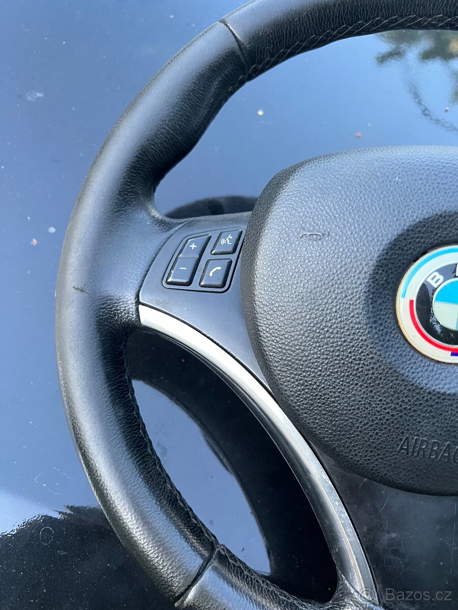 Interiér a volant bmw e92 - 2