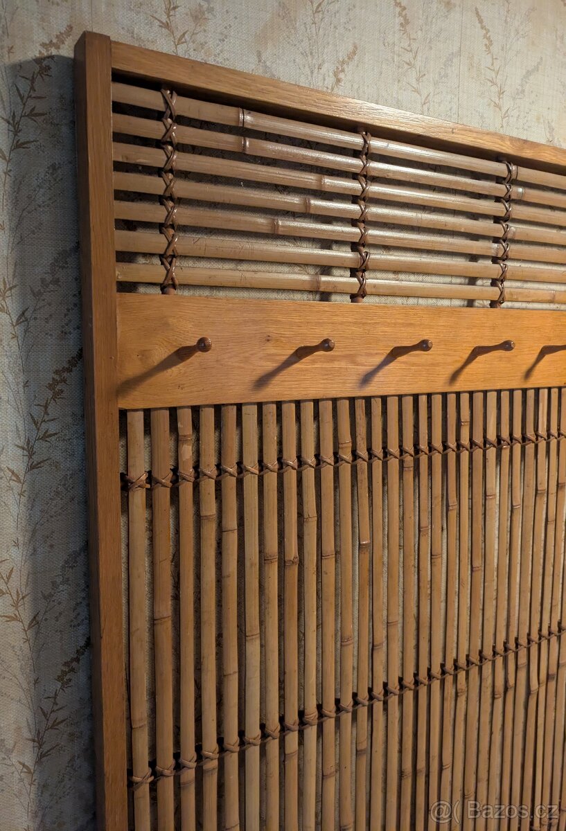 RETRO věšáková stěna - 2