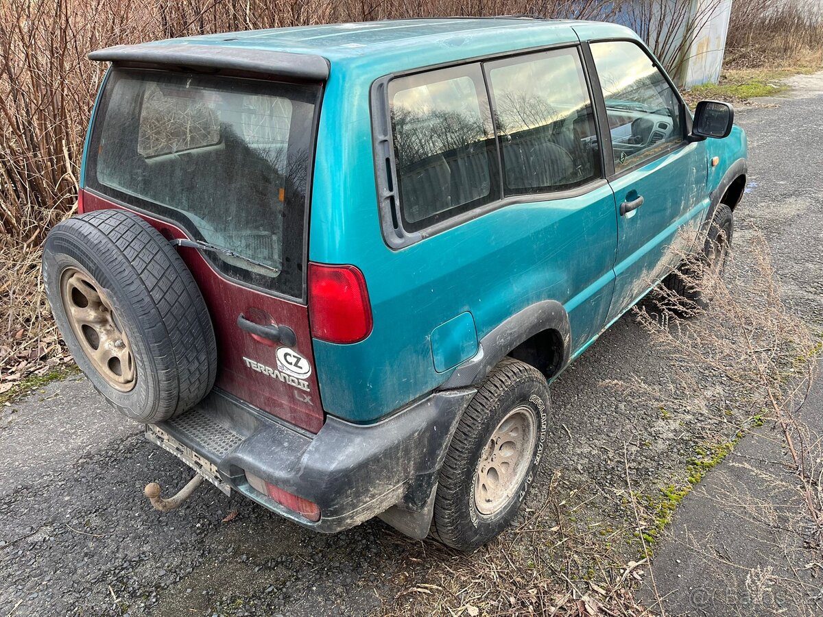 Nissan Terrano - 2