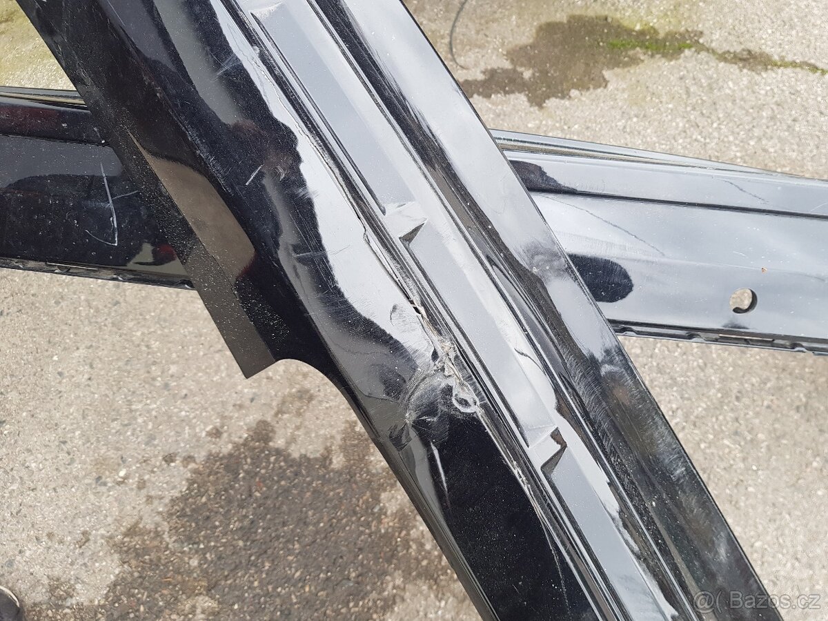 Volvo XC60 - zadní nárazník. - 2