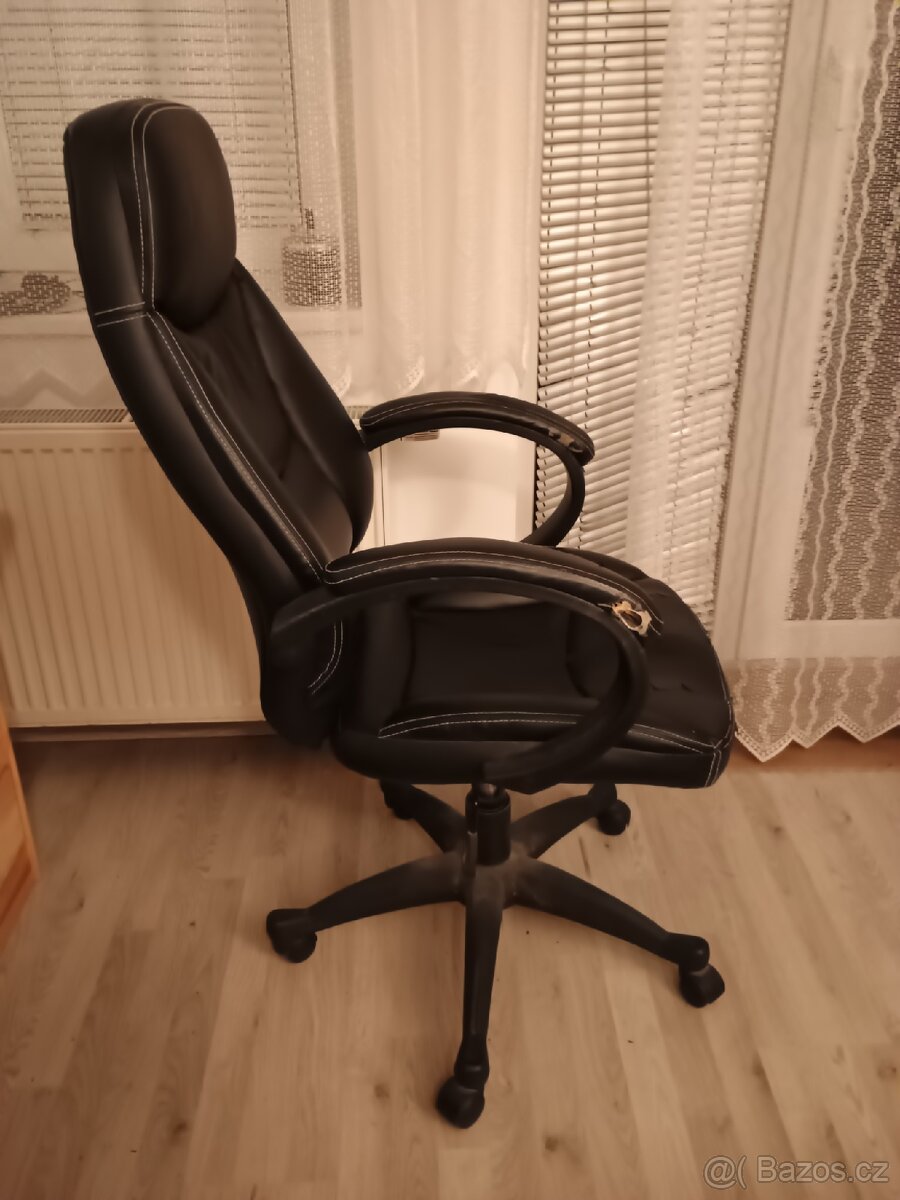 Kancelářské křeslo - 2