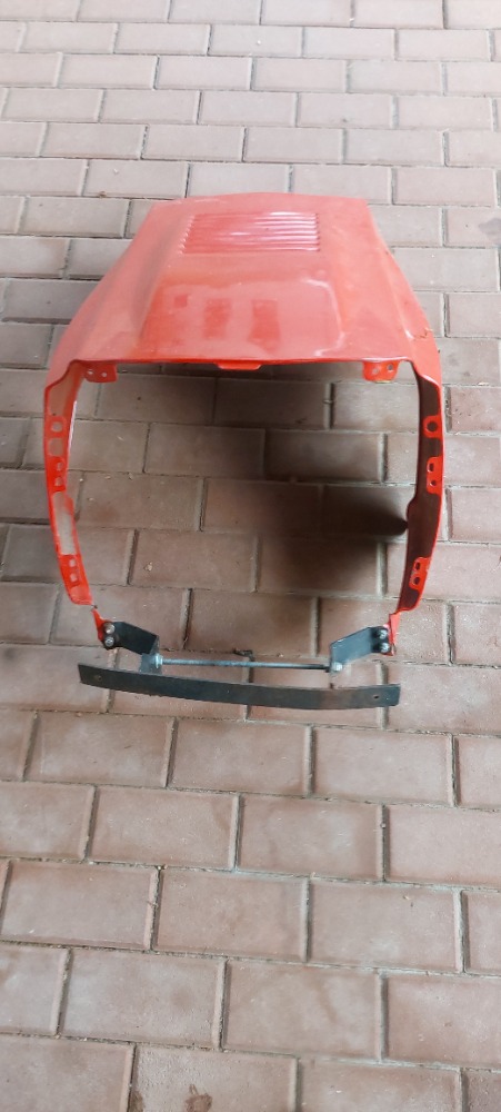 Kapotu na traktůrek Husqvarna CT 151 - 2