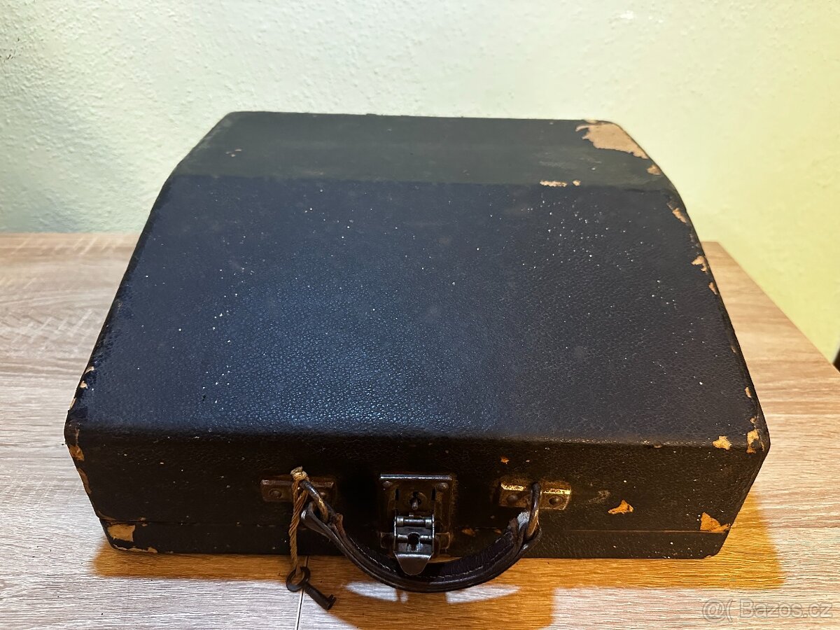 Psací stroj OLIVER - 2