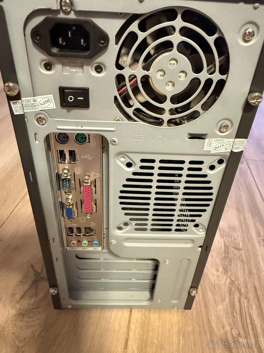 stolní PC (Intel Celeron D 2.26GHz SL87K, 512MB DDR) - 2