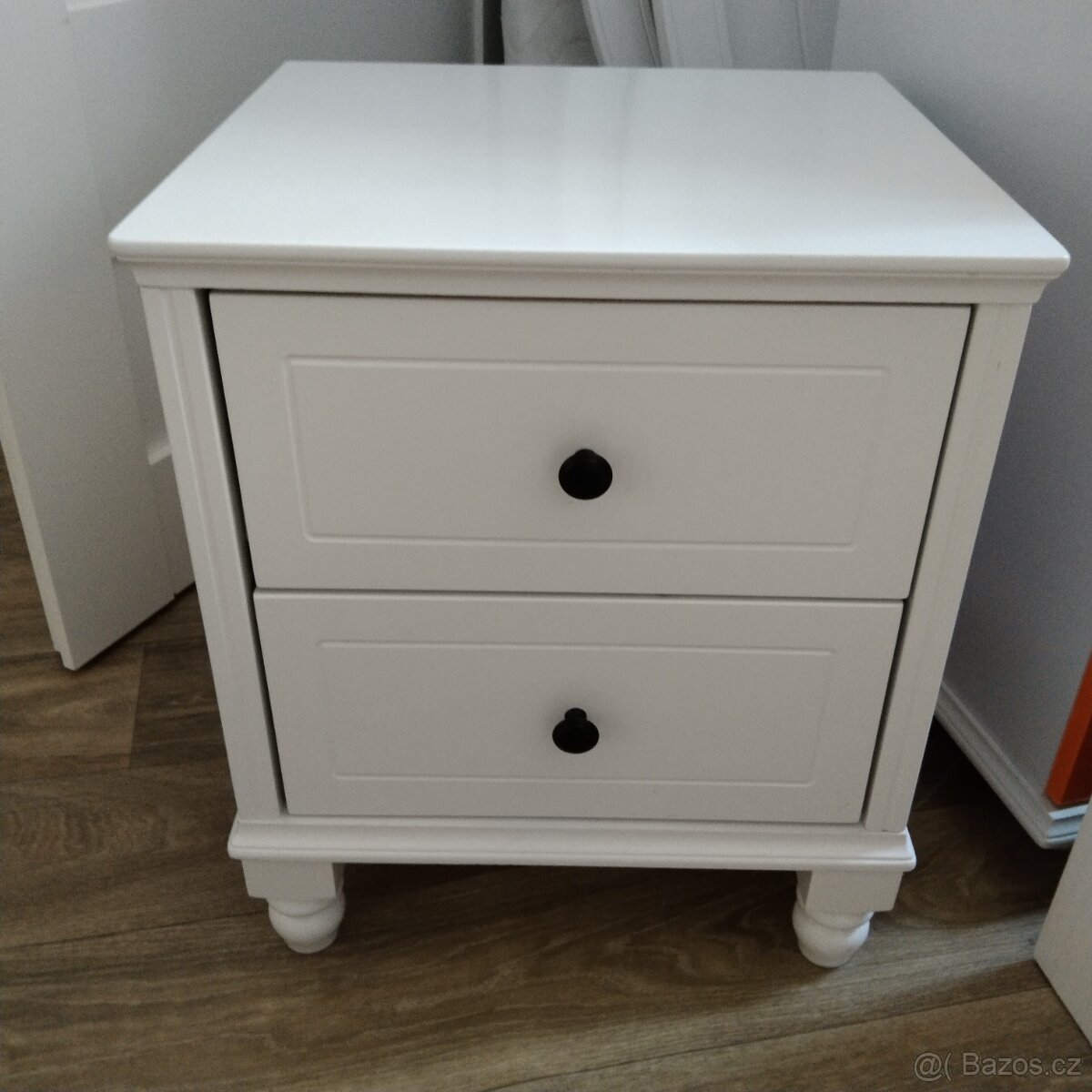 Nocni stolek - 2