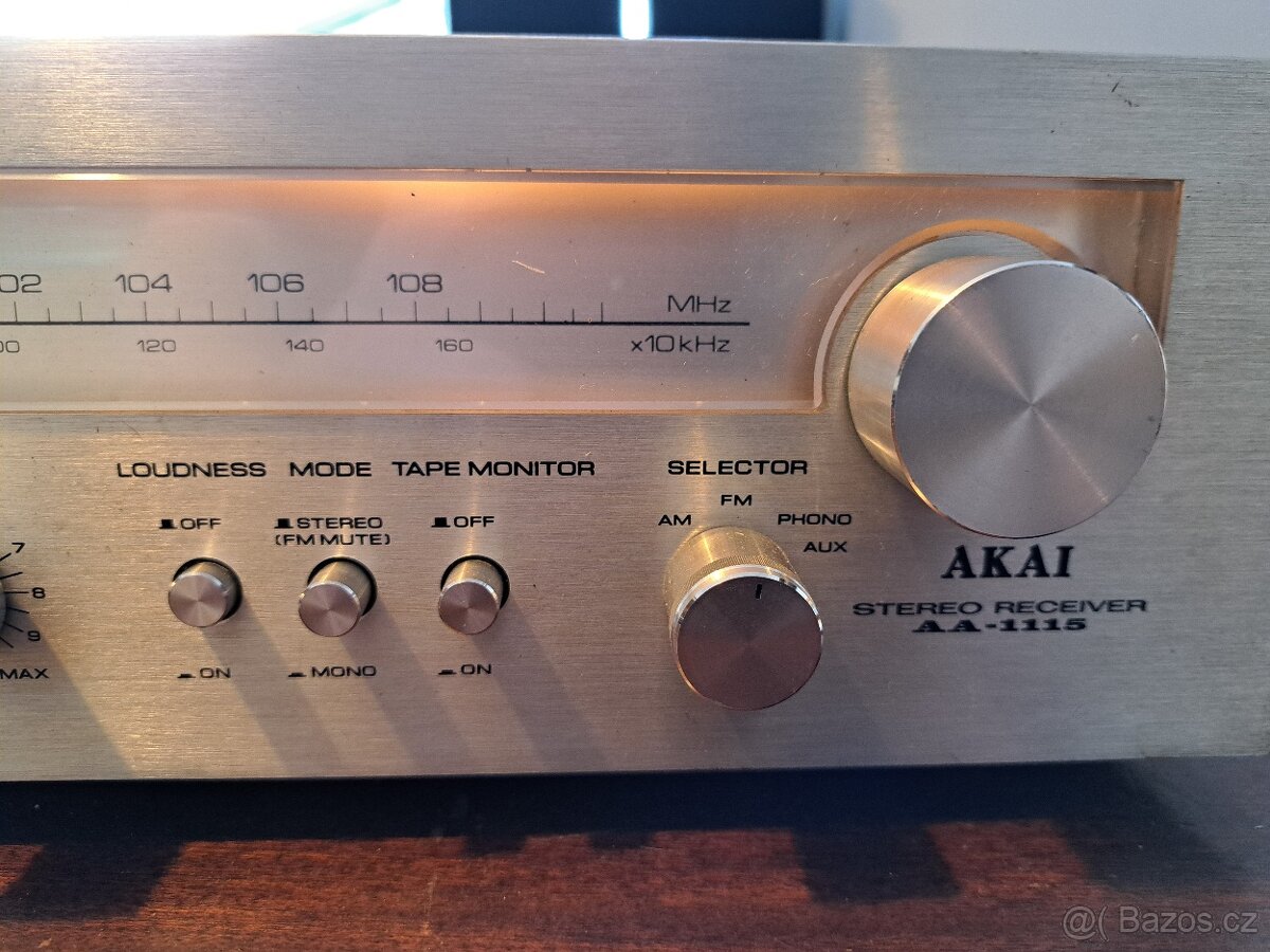 Receiver AKAI AA-1115 plně funkční - 2