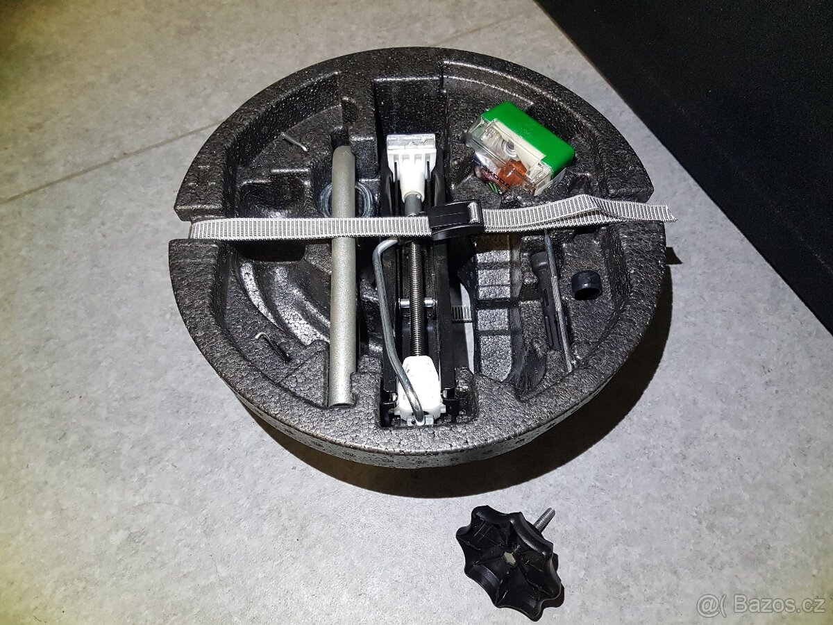 Organizér, originál výbava, (+ rezerva) Škoda Rapid STM - 2