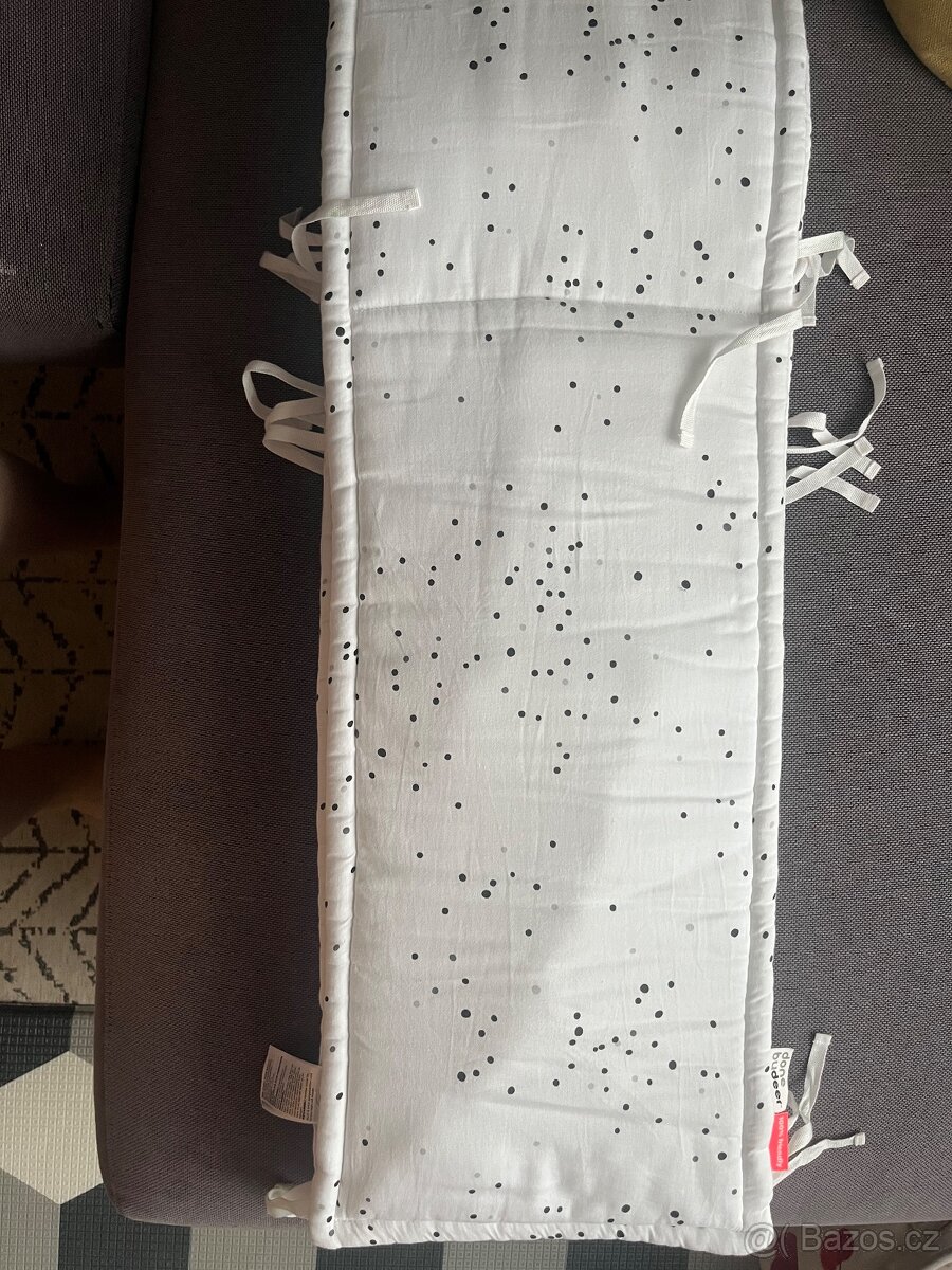 Mantinel do postýlky Done by deer - bilý, tečky - 2