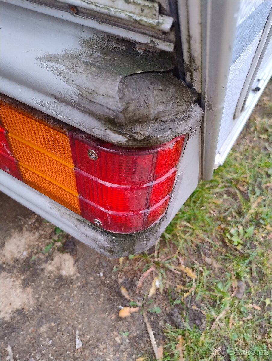 Karavan Knaus pro 5 osob - 2