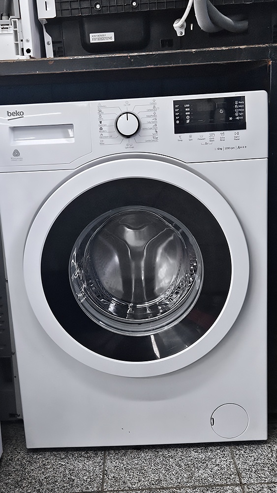 Automatická pračka LG - Direct Drive, display, Beko - 2