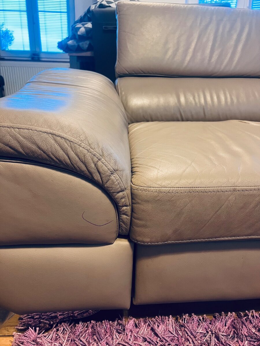 Kožená rohová sedačka 5 místná - 2