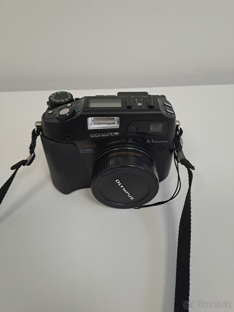 Fotoaparát Olympus C-5060 Wide Zoom - 2